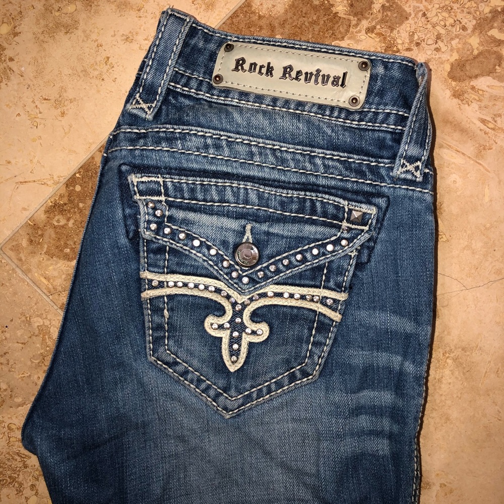 Rock Revival Cropped Jean